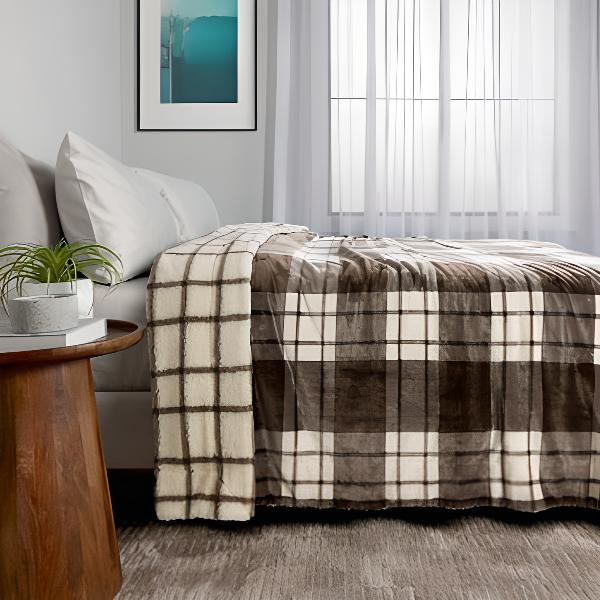 LC REVERSIBLE BLANKET QN