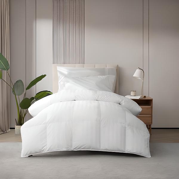 HG WHITE DOWN COMFORTER S